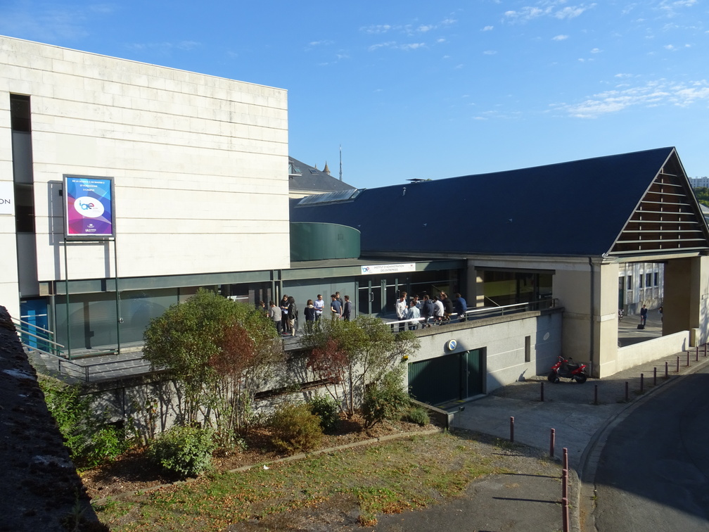 bâtiments et salles IAE Poitiers (57)