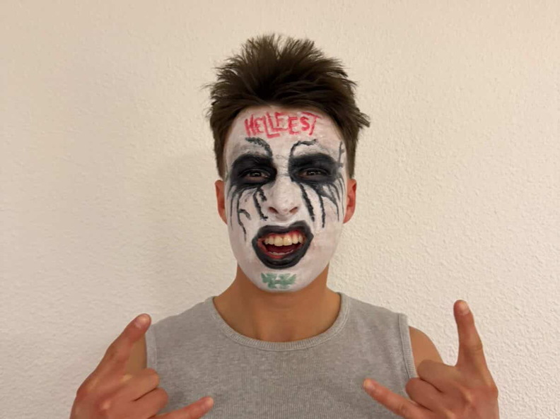 65D6CA03-001E-4A38-B0EB-D2448BA3D732